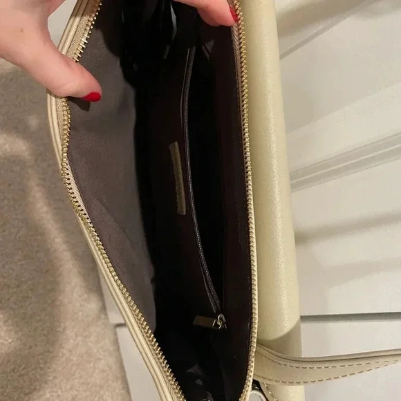 Vegan Leather Crossbody Purse - Picture 6 of 9